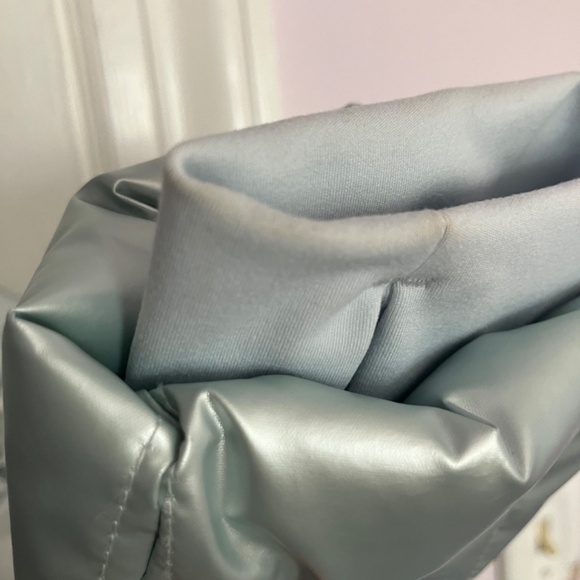 Abercrombie Silver Puffer Jacket - Picture 5 of 6